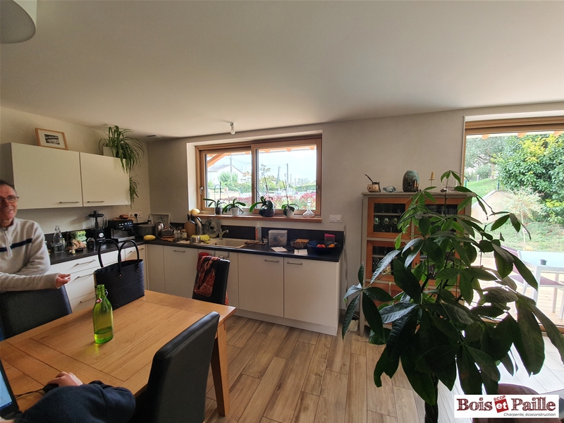 Maison ossature isolé en Paille à Poitiers (86)